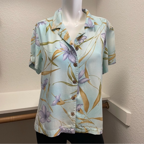 Caribbean Joe 🏝️ 2 Top BUNDLE Tropical Button Up Camp Shirts Sz M - Picture 2 of 7